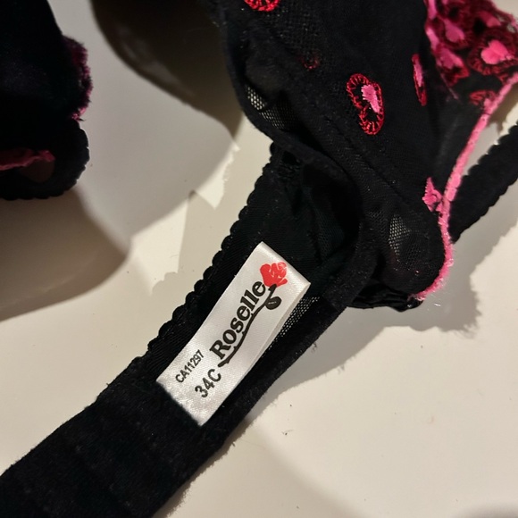 🌸 Early 2000‘s Black Bra with Pink Hearts - Picture 2 of 5